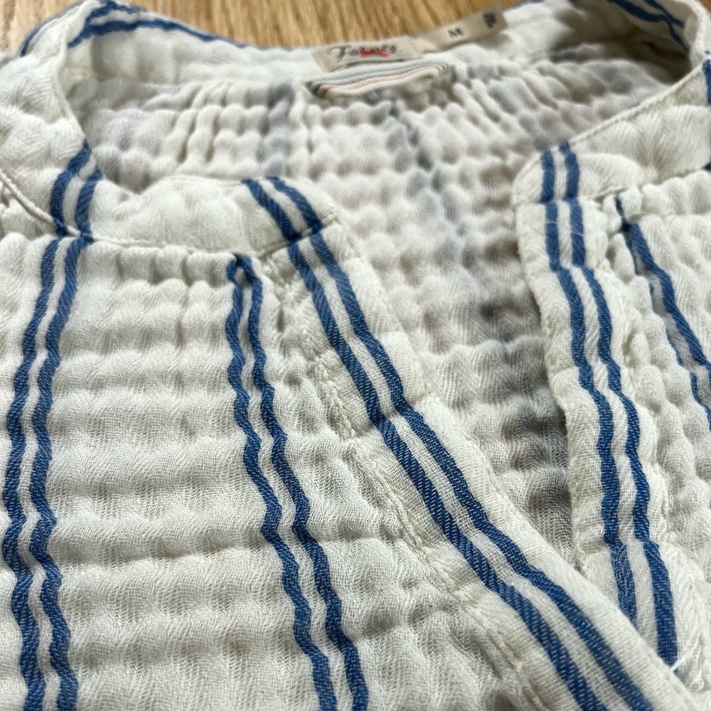 FAHERTY dream cotton gauze dylan top back bay stripe blue white coastal size M - Picture 8 of 10